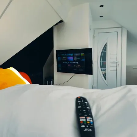 Romantic Getaway - Bathtub For 2 - Netflix * Mogglingen