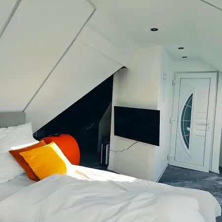 Romantic Getaway - Bathtub For 2 - Netflix Apartment Mogglingen