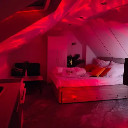 Apartment Romantic Getaway - Bathtub For 2 - Netflix Mogglingen