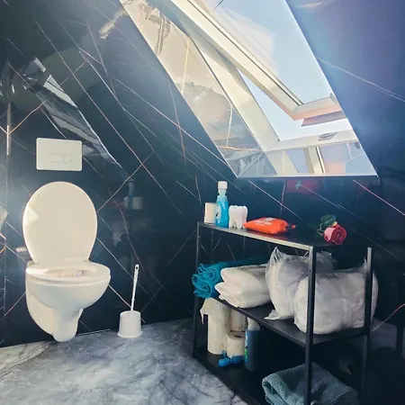 Romantic Getaway - Bathtub For 2 - Netflix Apartamento