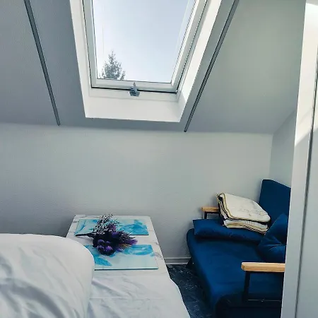 Apartment Romantic Getaway - Bathtub For 2 - Netflix